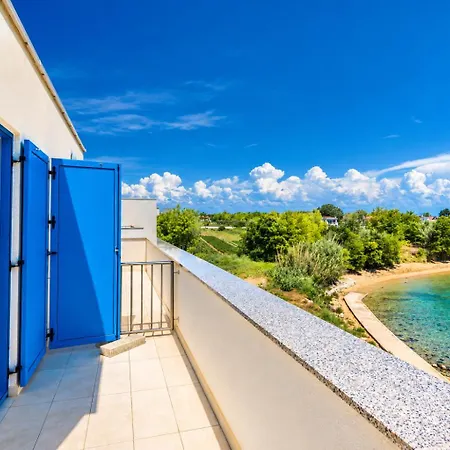 Miri Rosemary * Privlaka (Zadar)