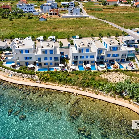 Miri Rosemary Villa *
